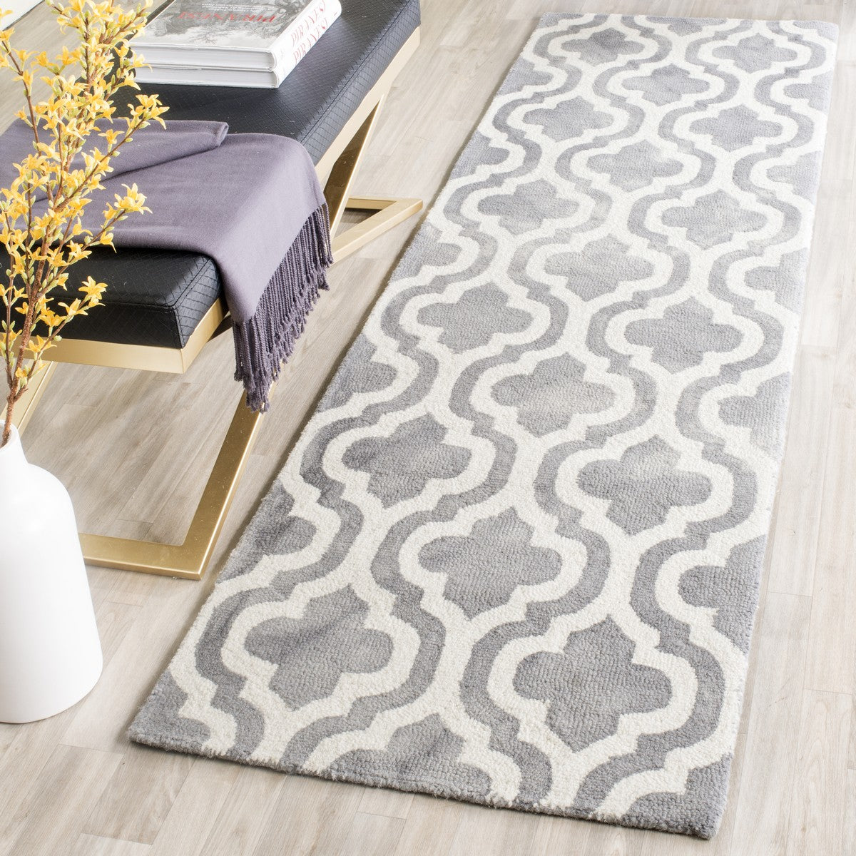 Safavieh Clearance Dip Dye DDY537C Grey Rug