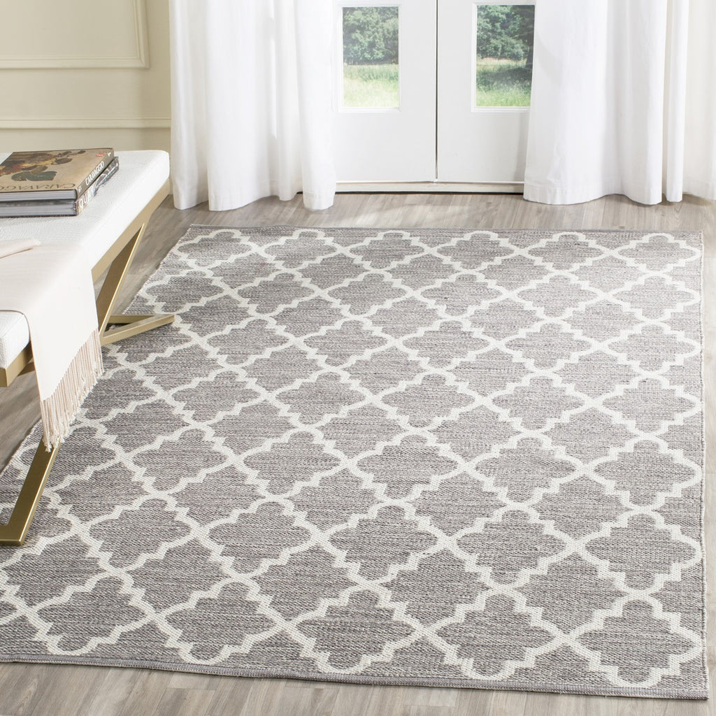 Safavieh Clearance Montauk MTK810A Grey Rug