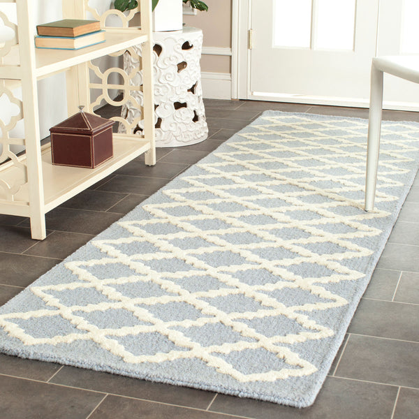 Safavieh Clearance Cambridge CAM137A Light Blue Rug