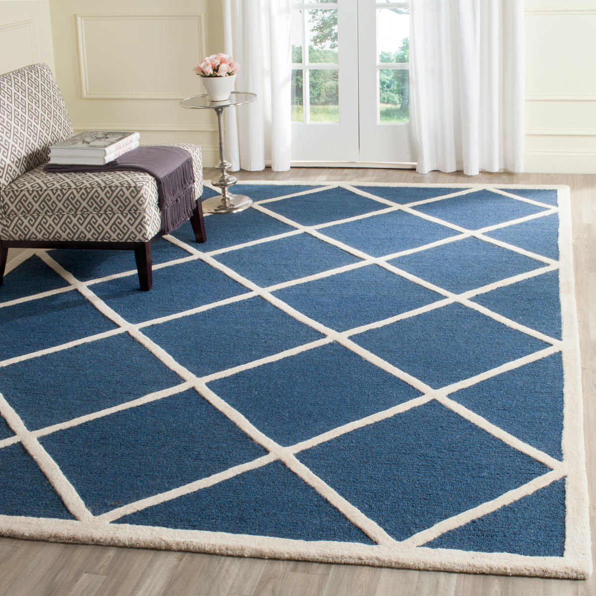 Safavieh Clearance Cambridge CAM136G Navy Rug