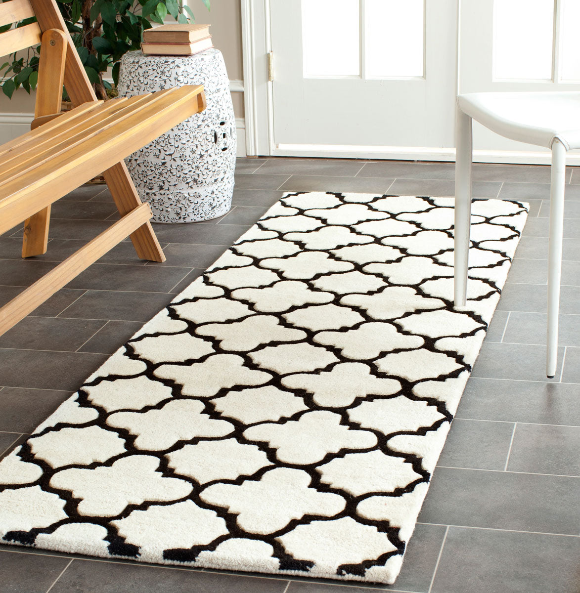 Safavieh Clearance Chatham CHT717A Ivory Rug