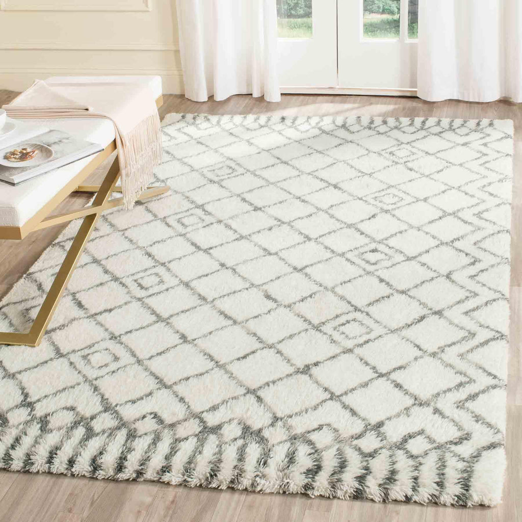 Safavieh Clearance Casablanca CSB894C Ivory Rug