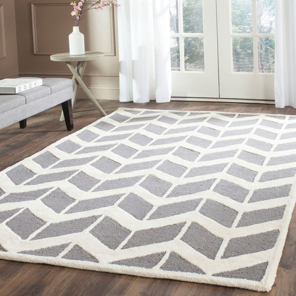 Safavieh Clearance Cambridge CAM718D Dark Grey Rug
