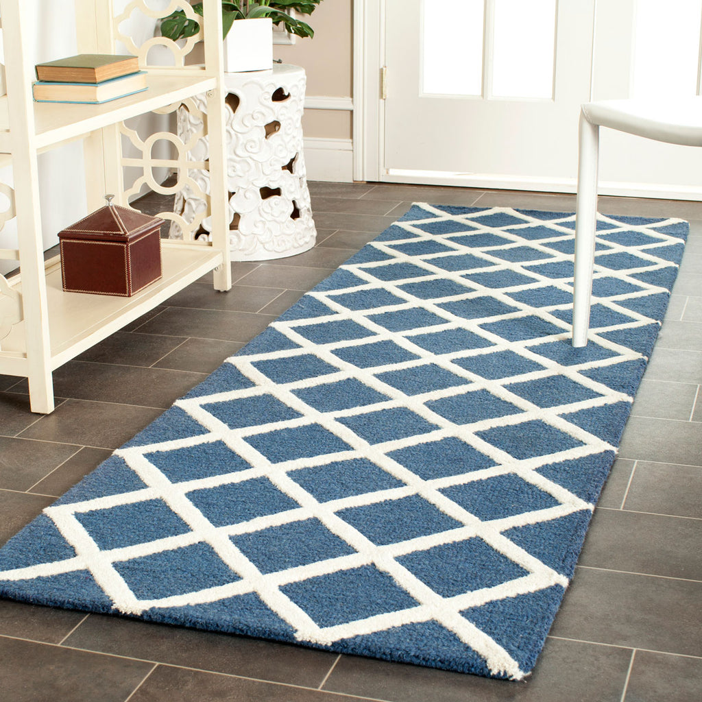 Safavieh Clearance Cambridge CAM135G Navy Rug