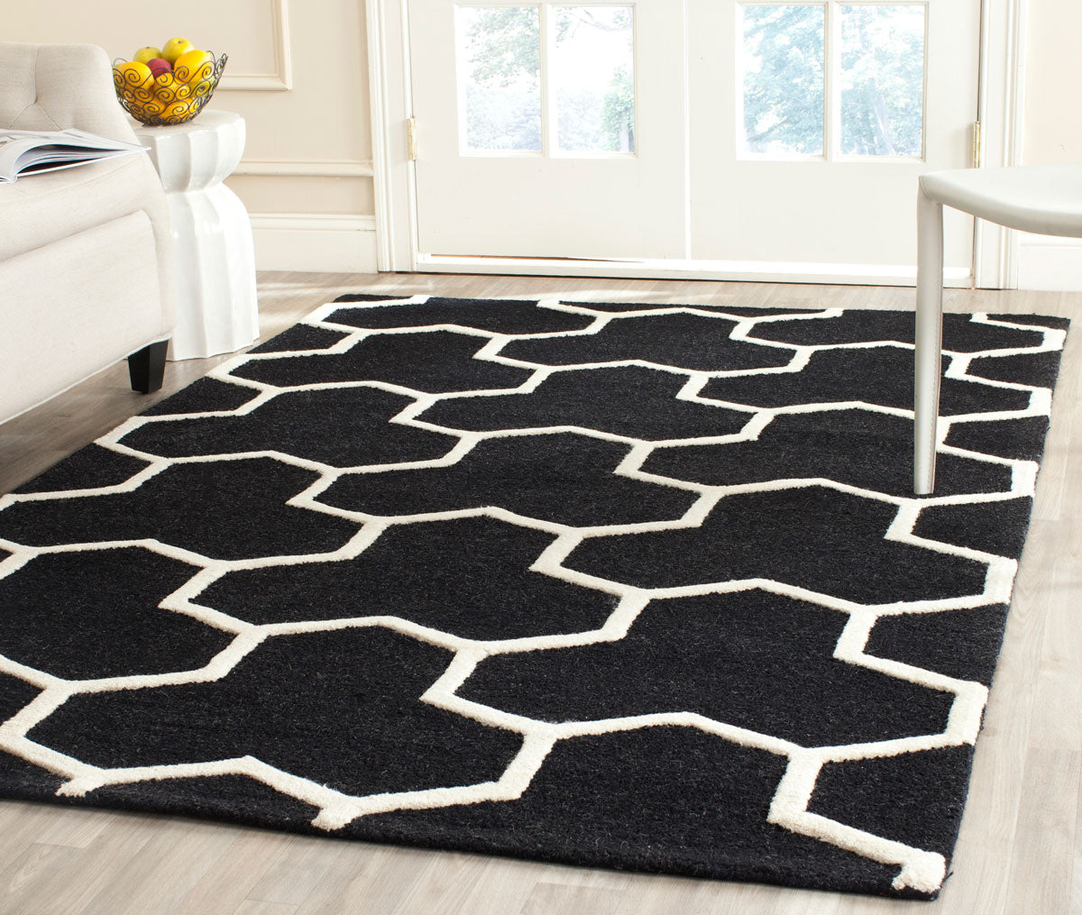 Safavieh Clearance Cambridge CAM146E Black Rug