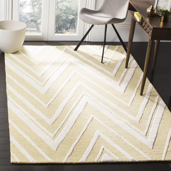 Safavieh Clearance Cambridge CAM711L Light Gold Rug