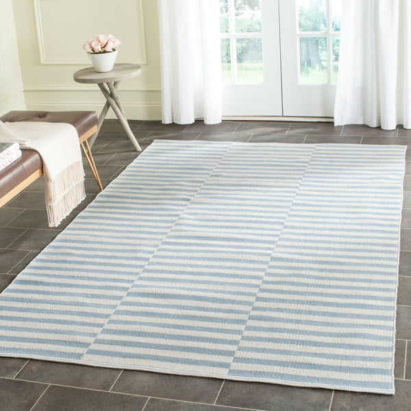 Safavieh Clearance Montauk MTK715B Light Blue Rug