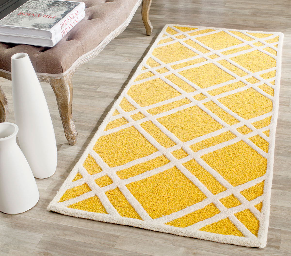 Safavieh Clearance Cambridge CAM142Q Gold Rug