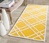 Safavieh Clearance Cambridge CAM142Q Gold Rug