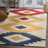 Safavieh Clearance Aspen APN704A Ivory Rug