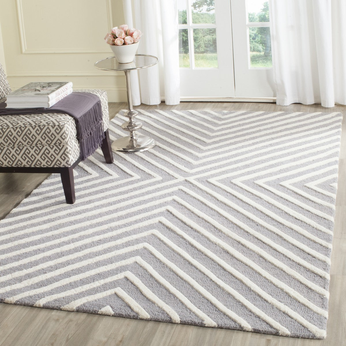 Safavieh Clearance Cambridge CAM129D Silver Rug