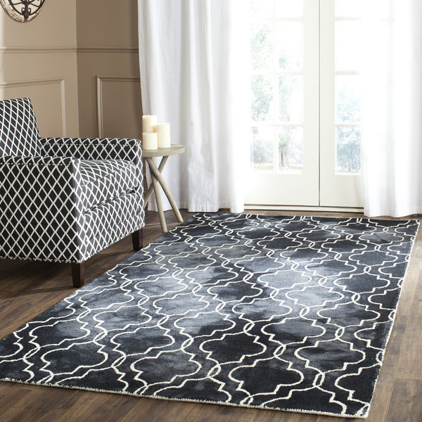 Safavieh Clearance Dip Dyes DDY677J Graphite Rug