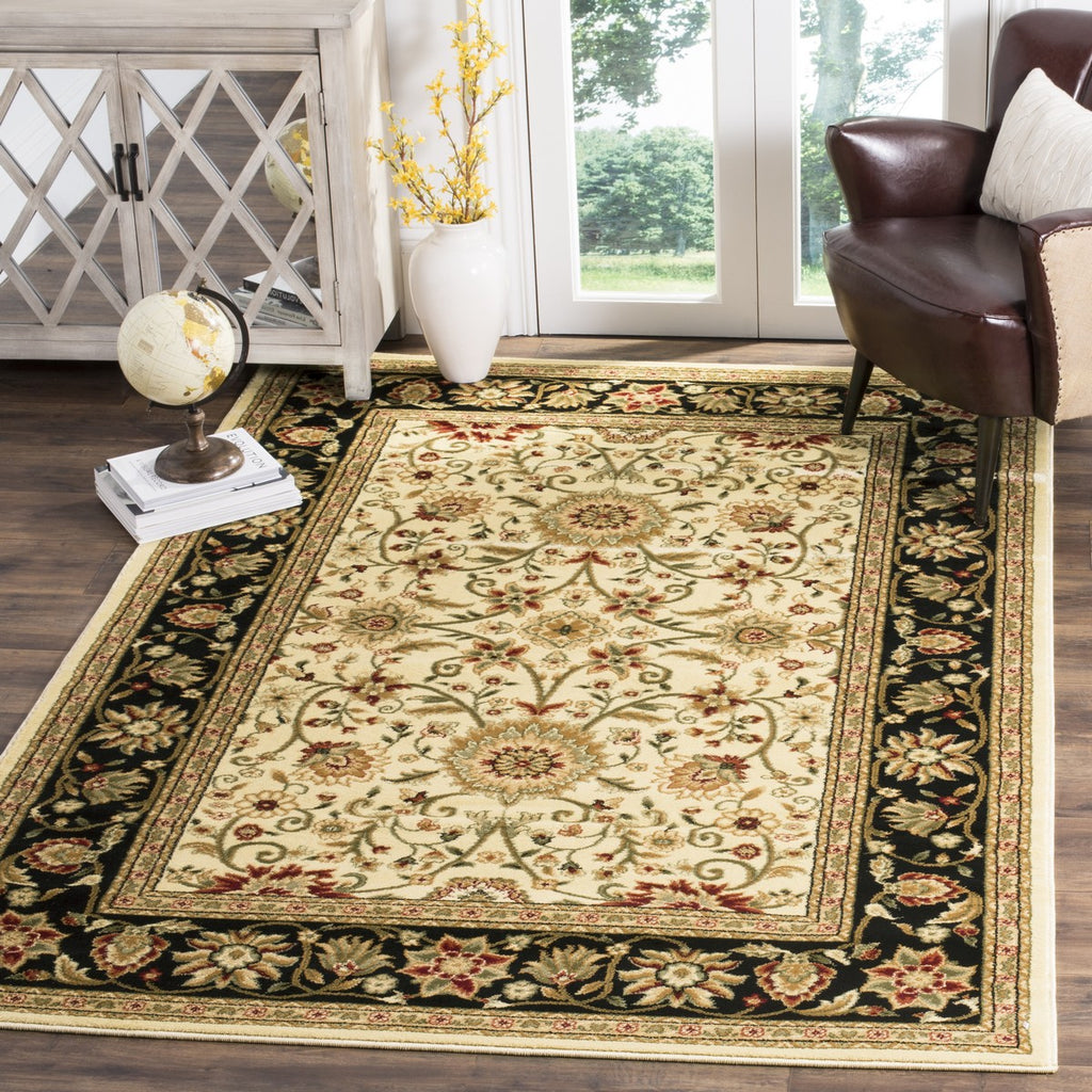 Safavieh Clearance Lyndhurst LNH212B Ivory Rug