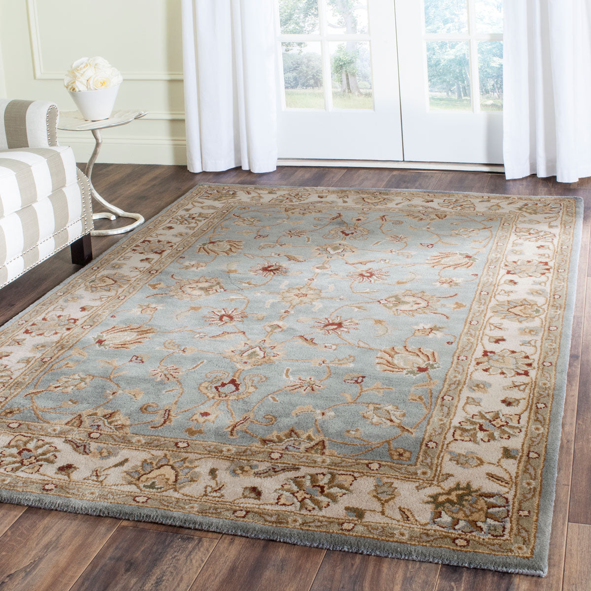 Safavieh Clearance Royalty ROY343B Light Blue Rug