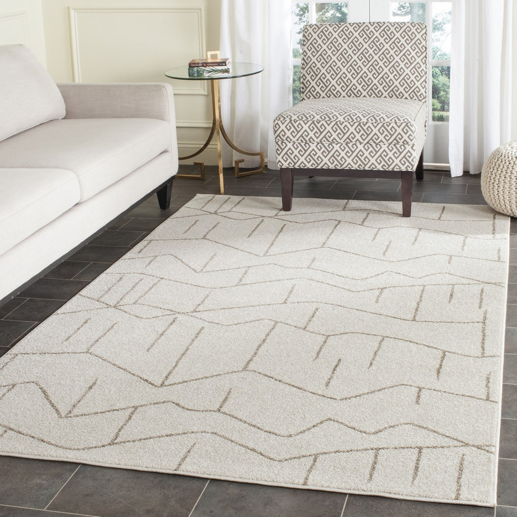 Safavieh Clearance Amherst AMT429K Ivory Rug