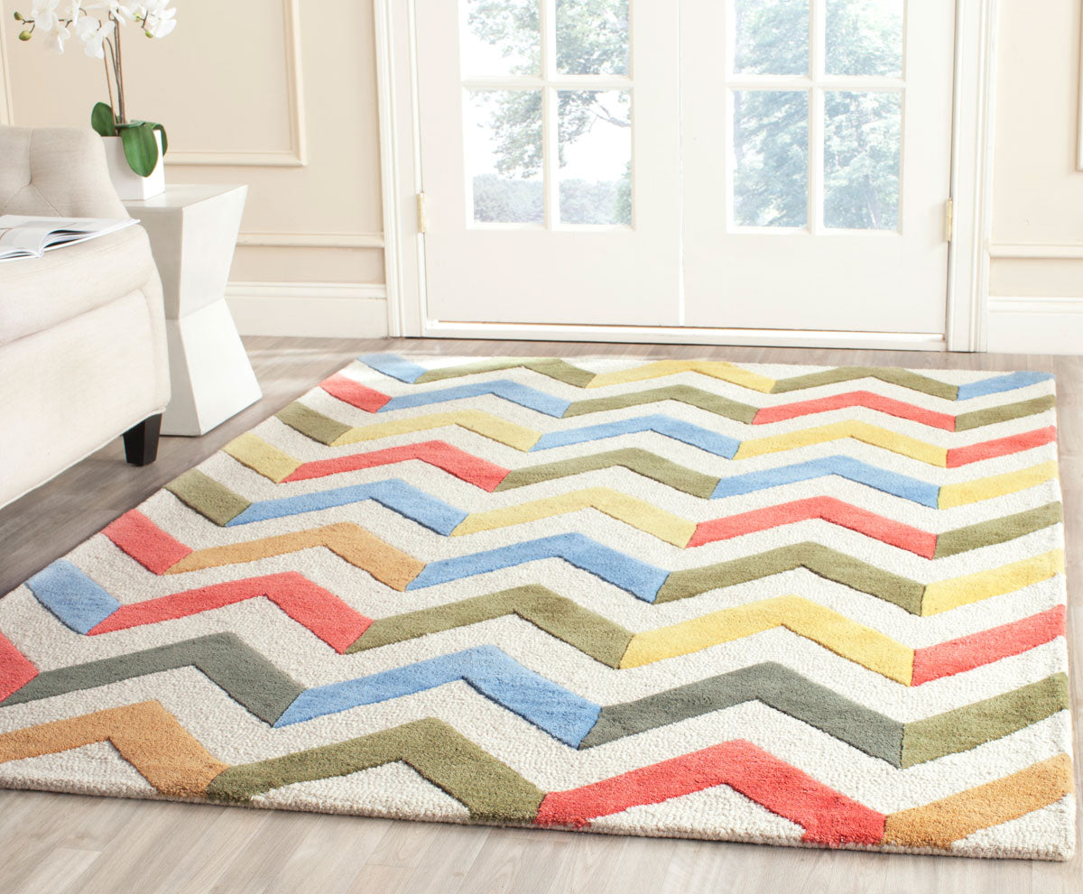 Safavieh Clearance Cambridge CAM580D Ivory Rug