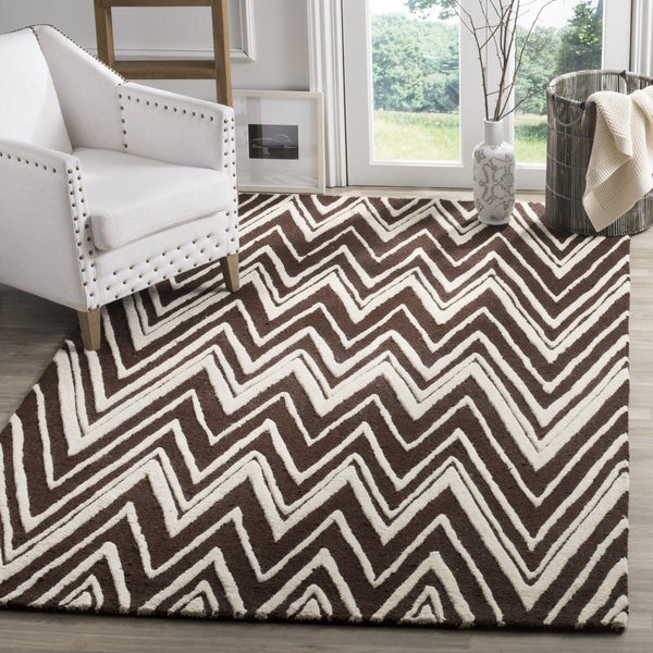 Safavieh Clearance Cambridge CAM711R Brown Rug