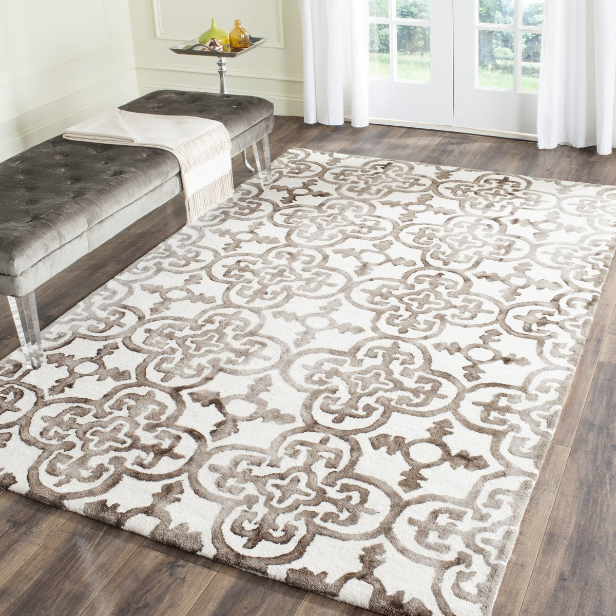 Safavieh Clearance Dip Dyes DDY711F Ivory Rug