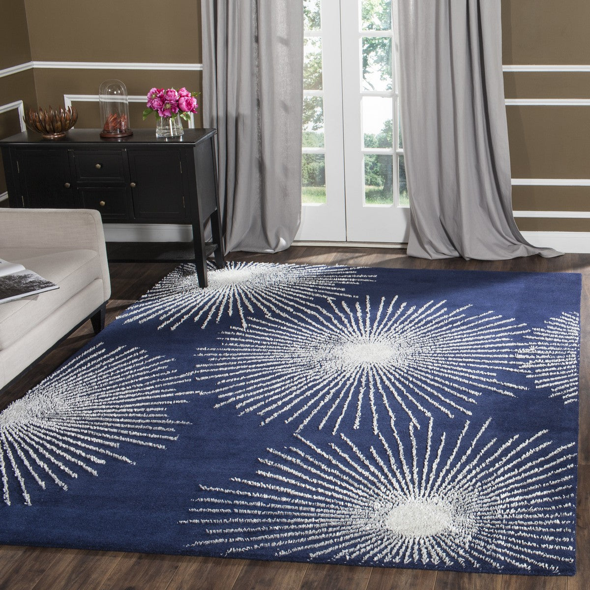 Safavieh Clearance Sohos SOH712M Dark Blue Rug