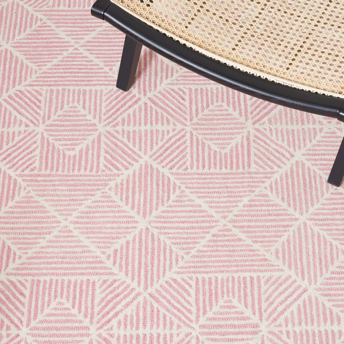 safavieh clearance abstract abt763u pink rug