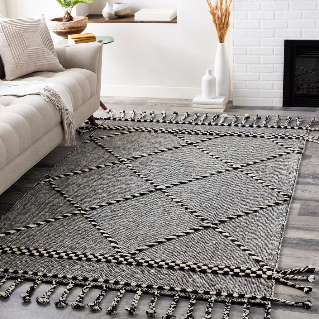 surya apache apa 2306 black rug
