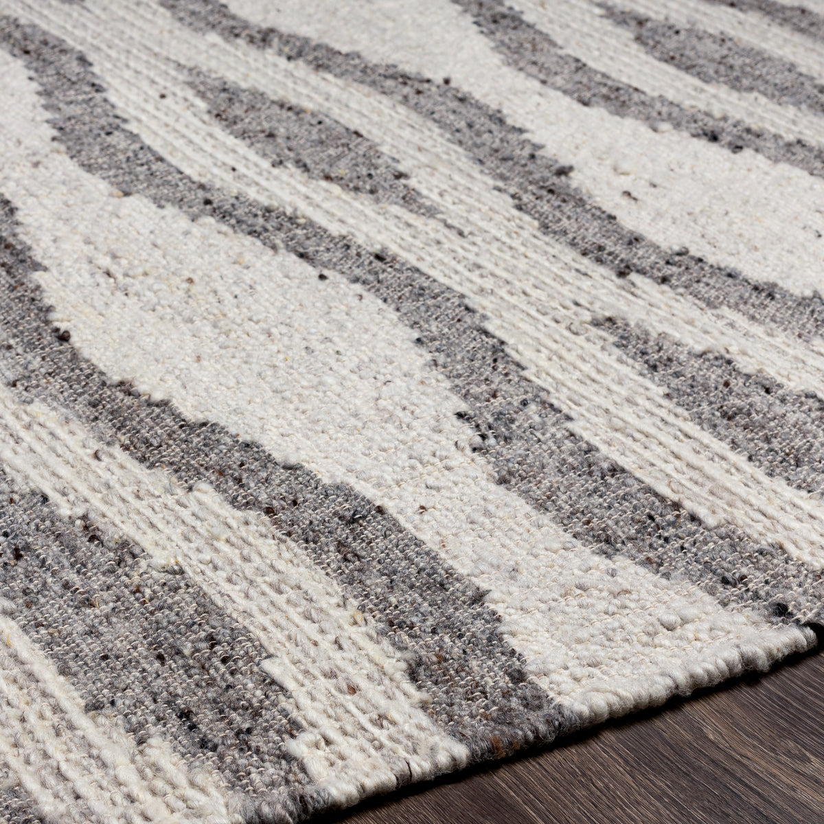 surya bremen ben 2303 cream rug