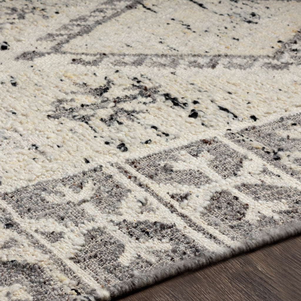 surya bremen ben 2304 cream rug