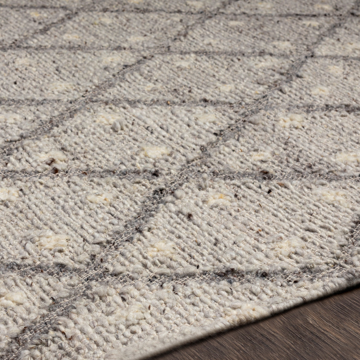 surya bremen ben 2305 light gray rug