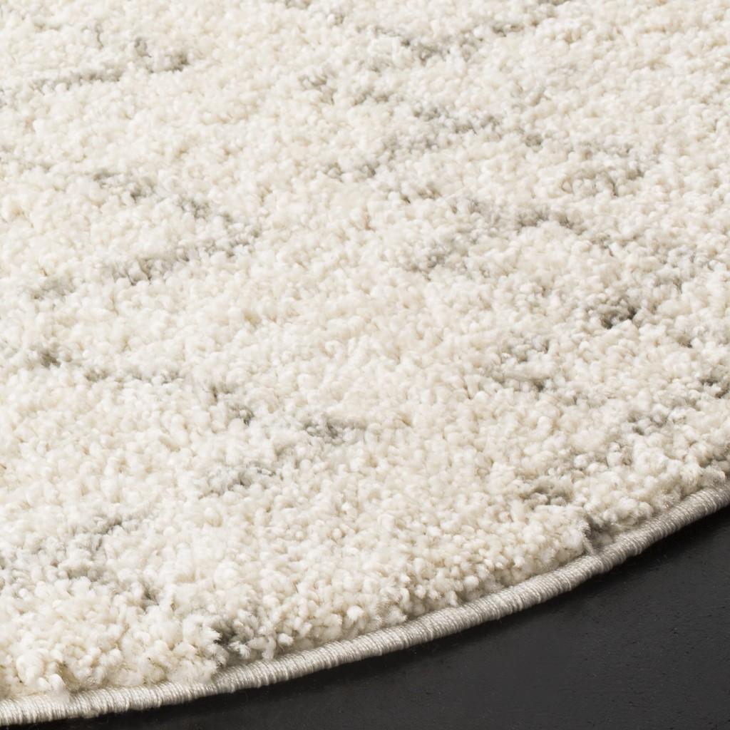 safavieh clearance berber shag ber165c cream rug