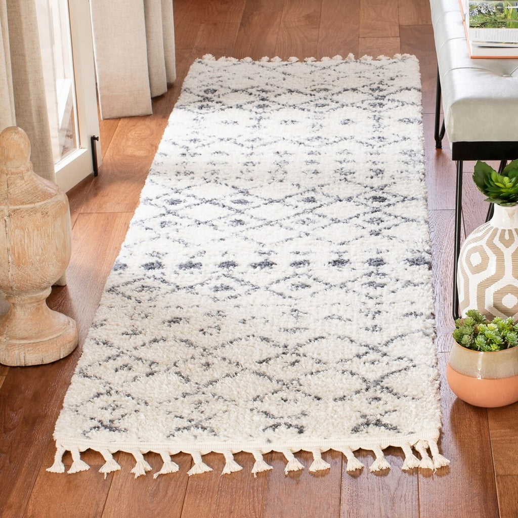 safavieh clearance berber fringe shag bfg516a cream rug