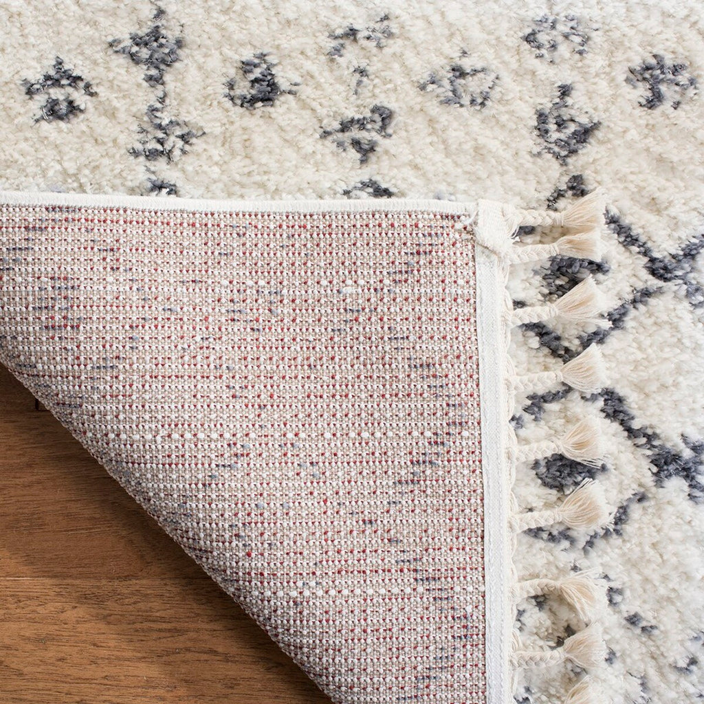 safavieh clearance berber fringe shag bfg516a cream rug