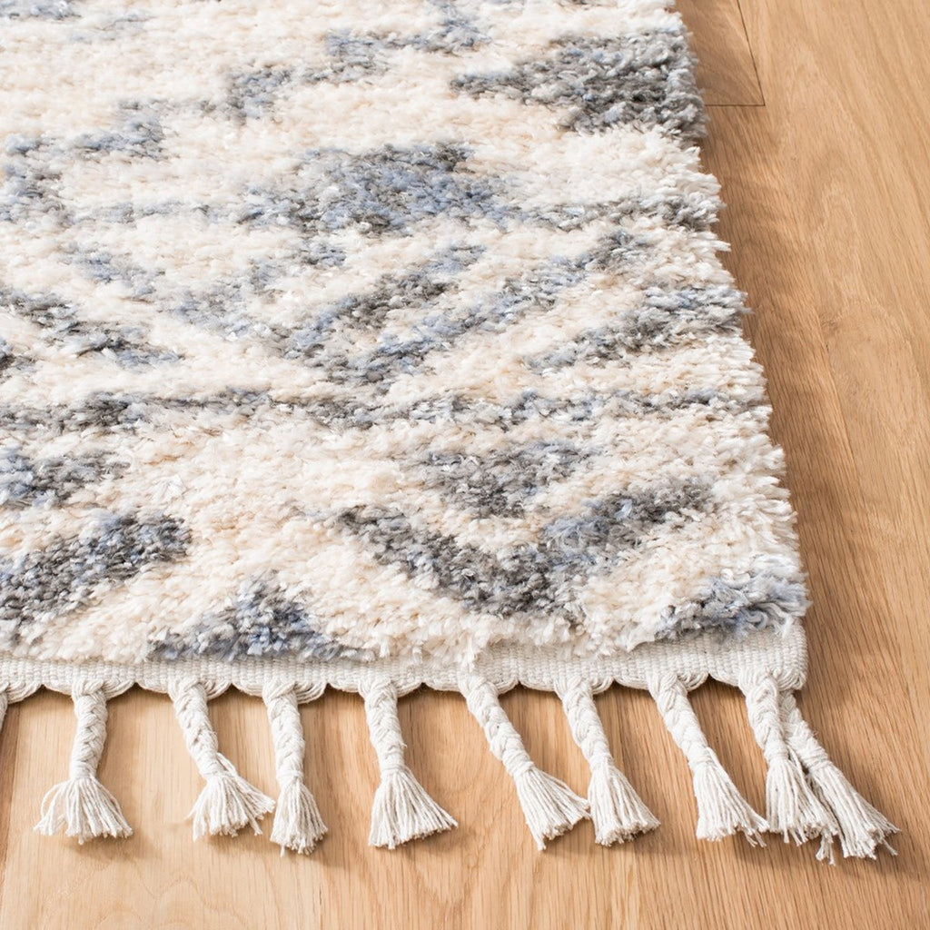 safavieh clearance berber fringe shag bfg606a cream rug