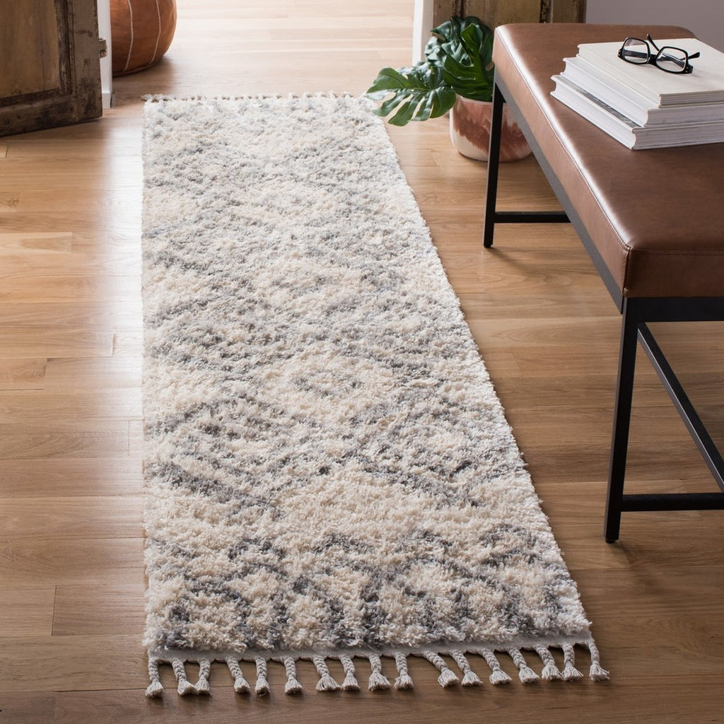 safavieh clearance berber fringe shag bfg611a cream rug