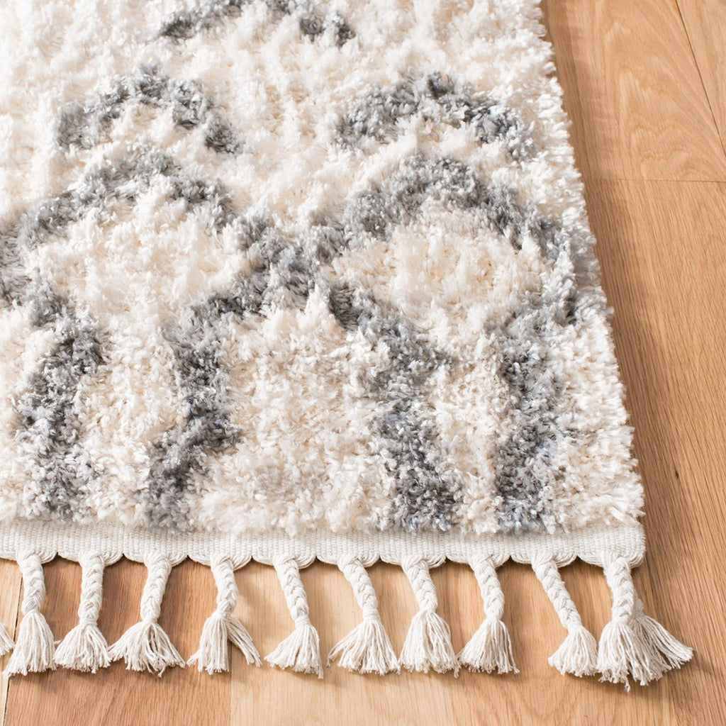 safavieh clearance berber fringe shag bfg611a cream rug