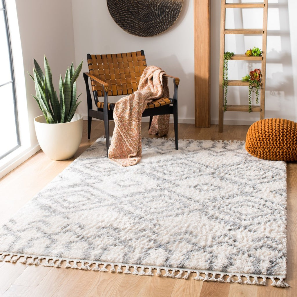 safavieh clearance berber fringe shag bfg611a cream rug