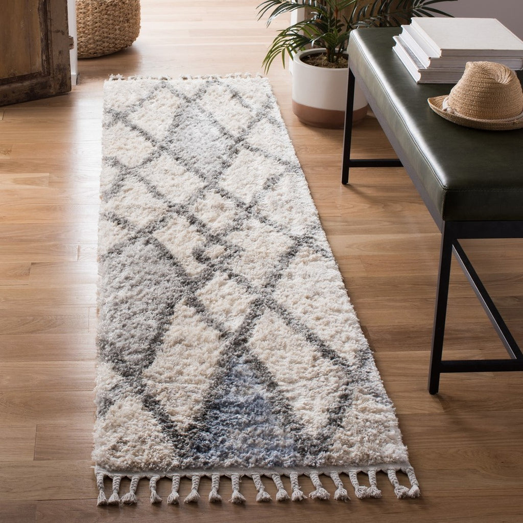 safavieh clearance berber fringe shag bfg628a cream rug