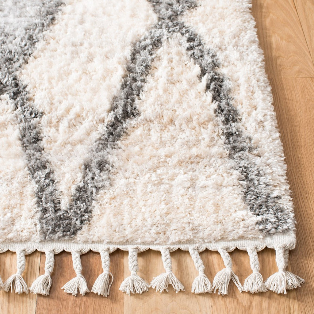 safavieh clearance berber fringe shag bfg628a cream rug
