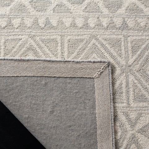 safavieh clearance blossom blm113g silver rug