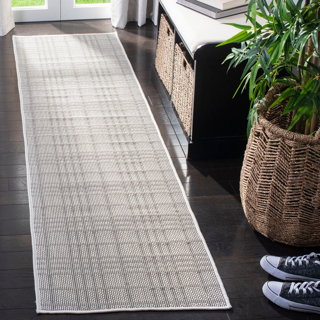 safavieh clearance bermuda bmu802a ivory rug