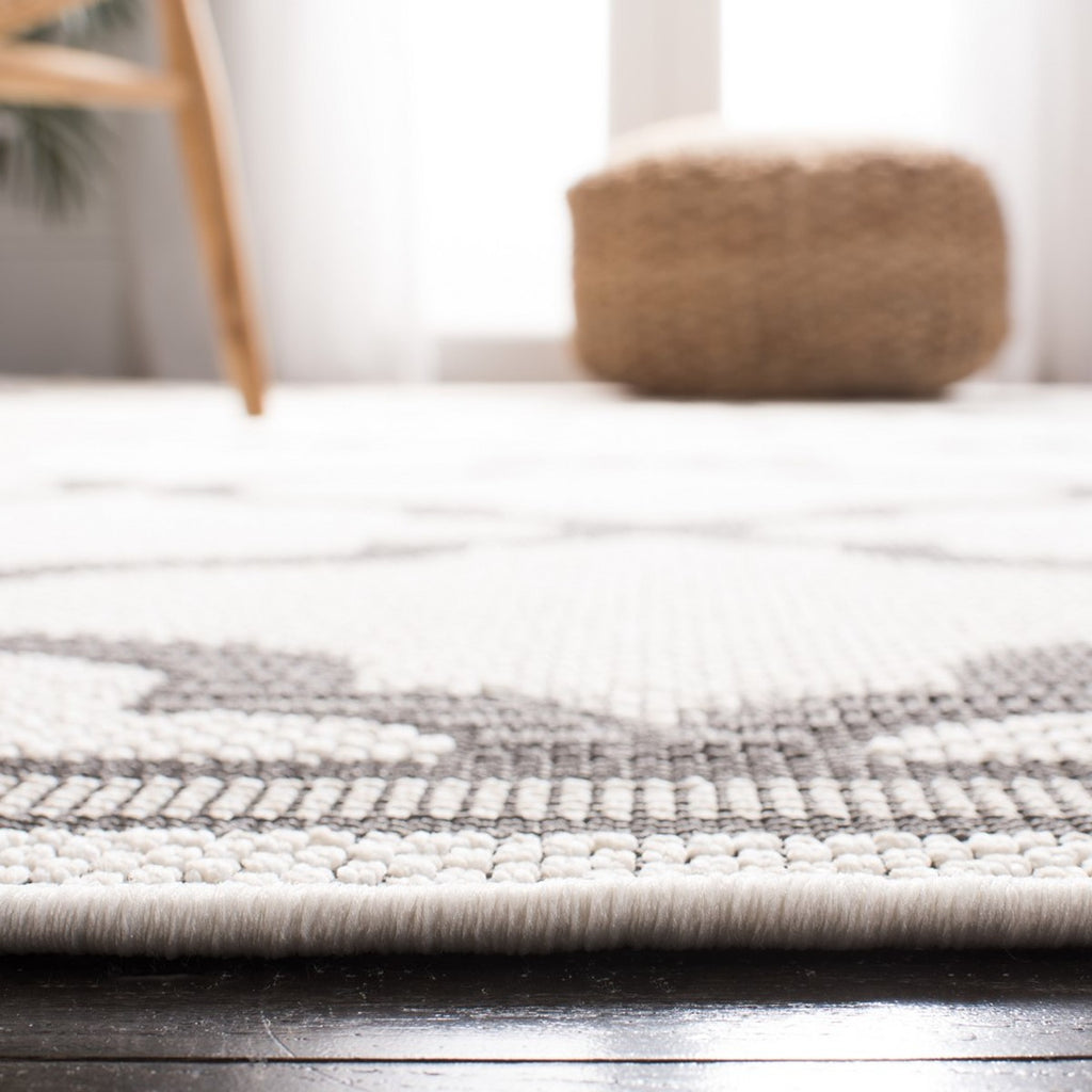 safavieh clearance bermuda bmu810b ivory rug