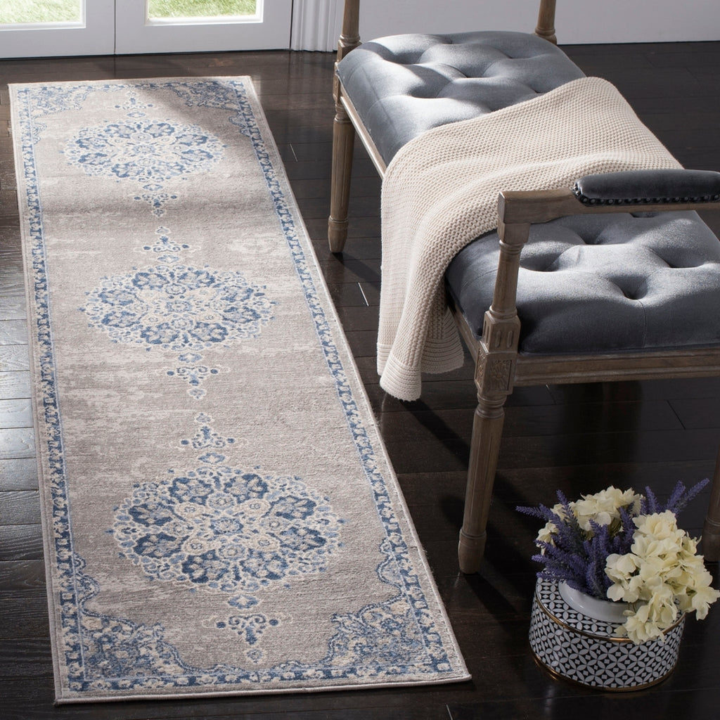safavieh clearance brentwood bnt867g light grey rug