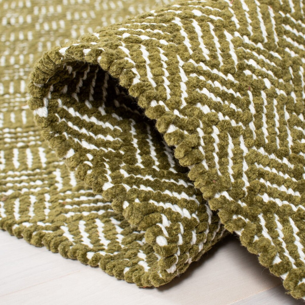 safavieh clearance boston bos680b olive rug