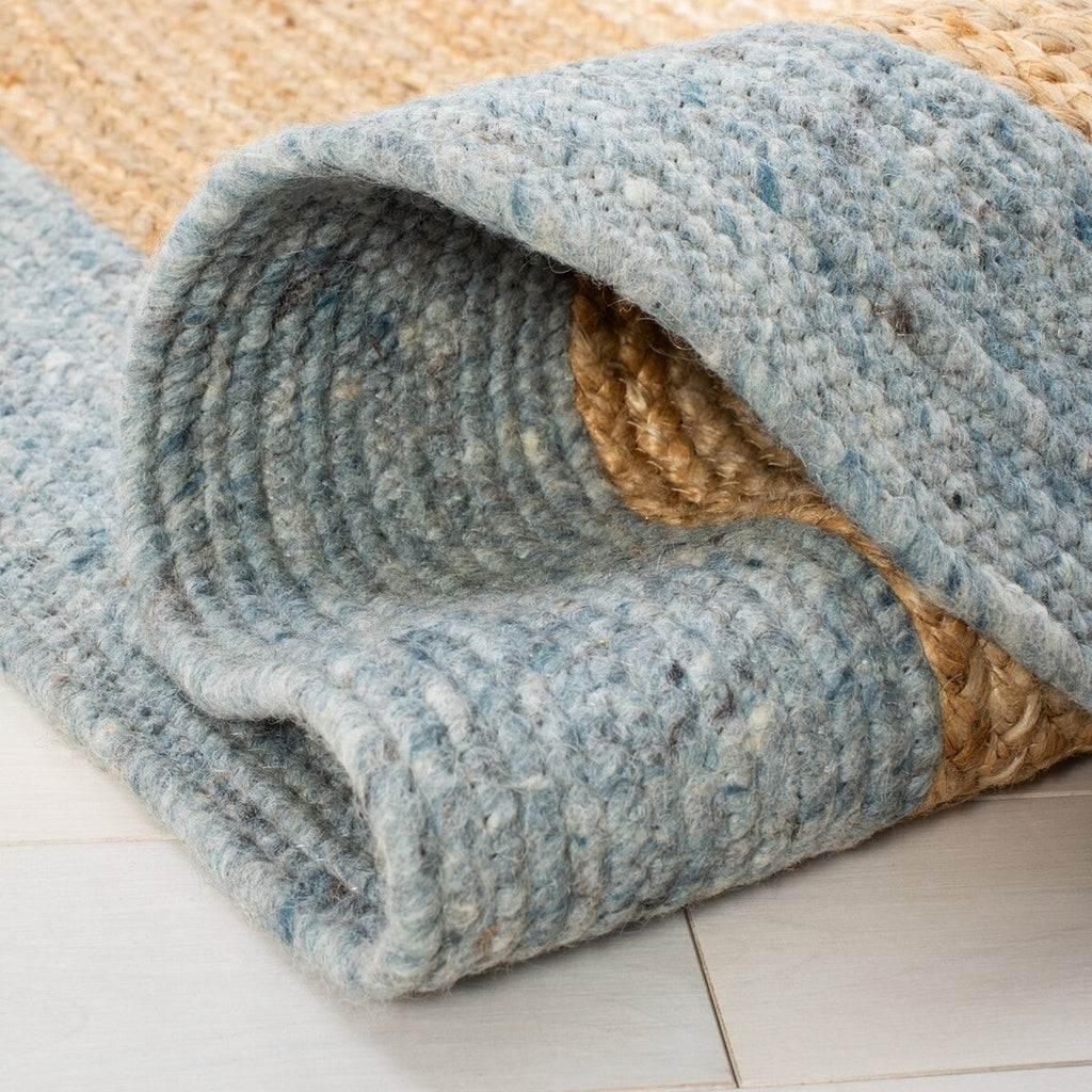 safavieh clearance braided brd910h light blue rug