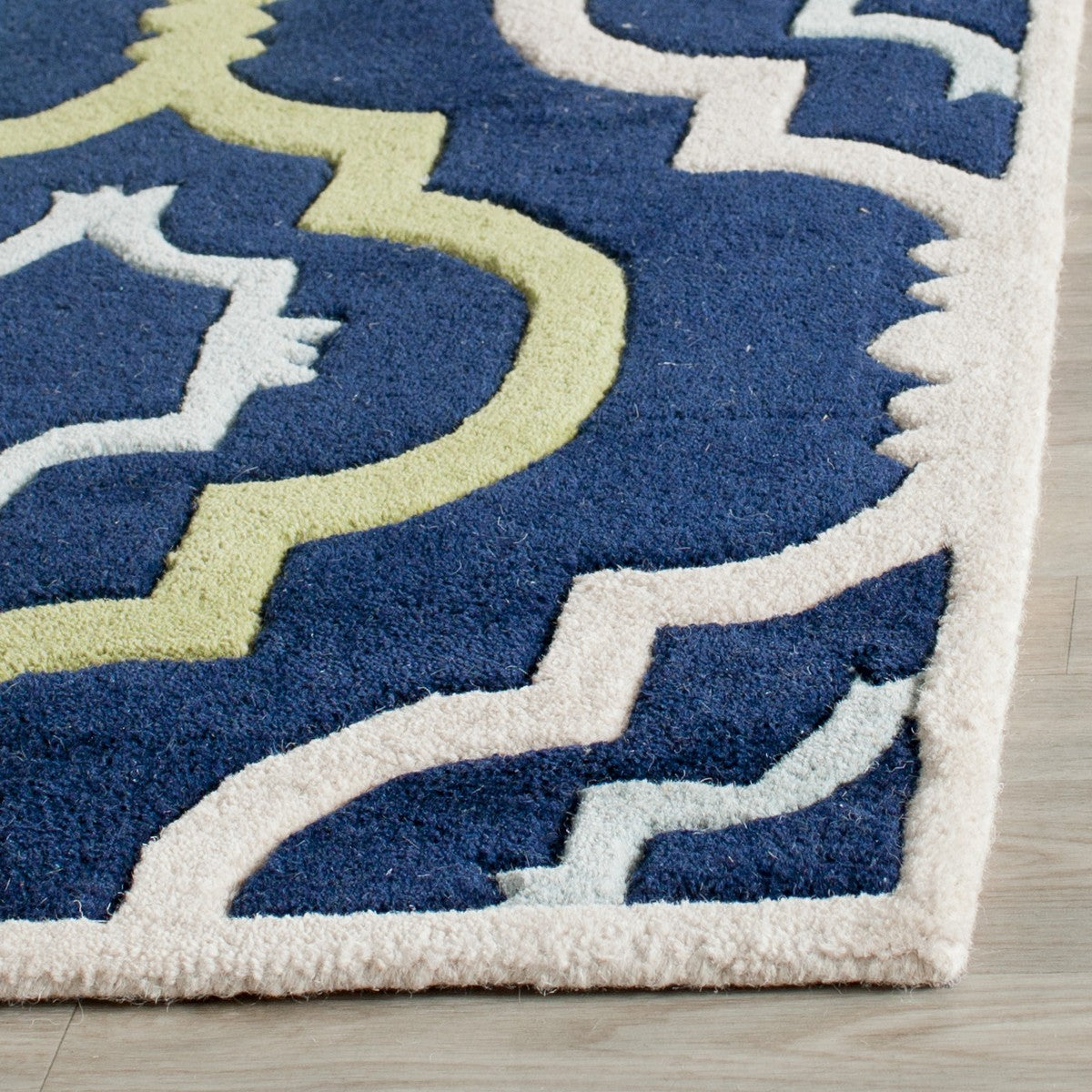 Safavieh Clearance Chatham CHT747C Navy Blue Rug