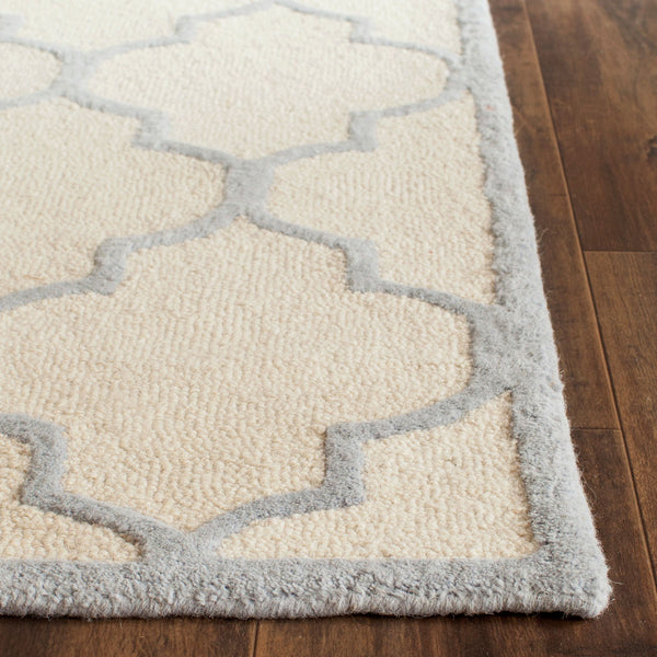 Safavieh Clearance Cambridge CAM134F Ivory Rug