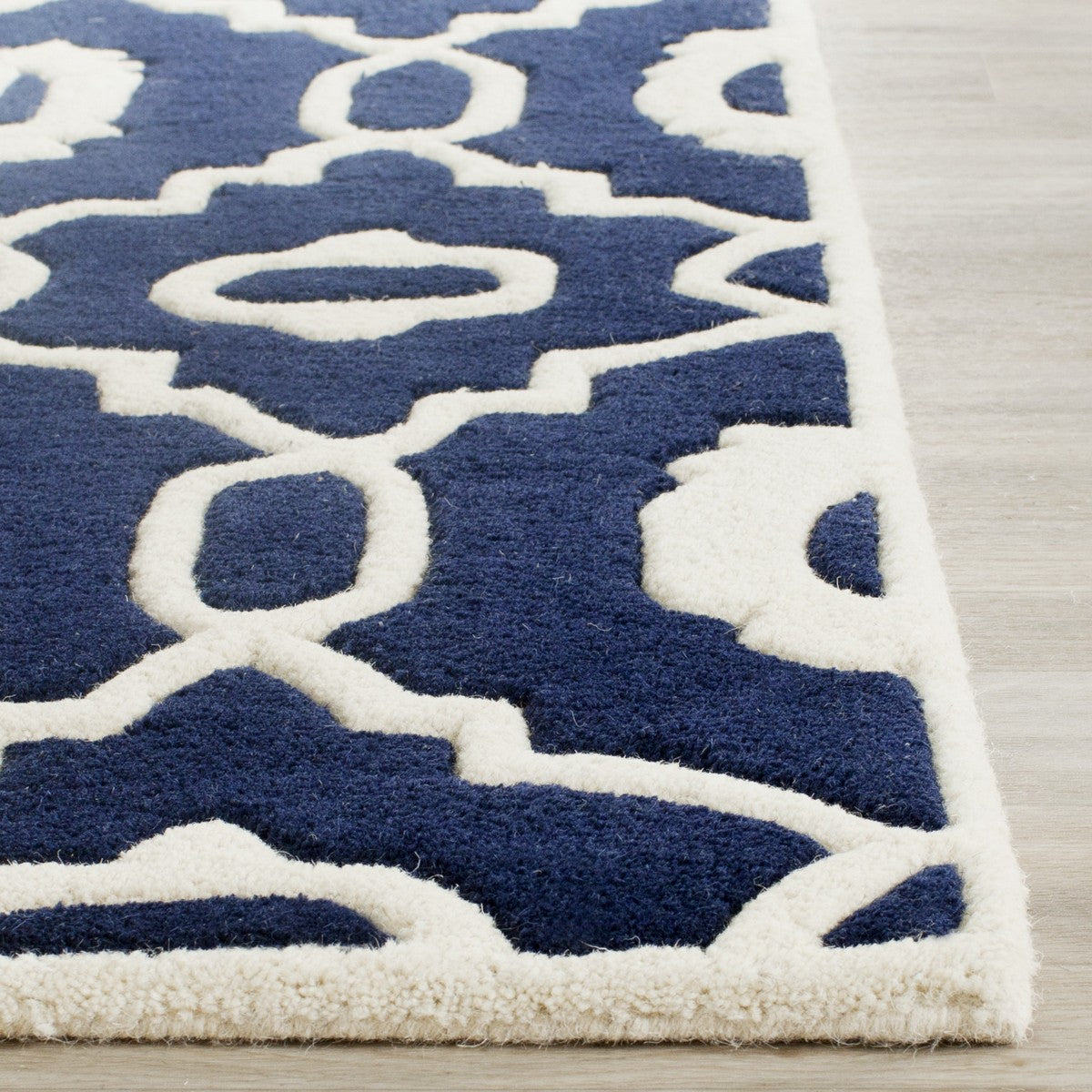 Safavieh Clearance Chatham CHT745C Navy Rug