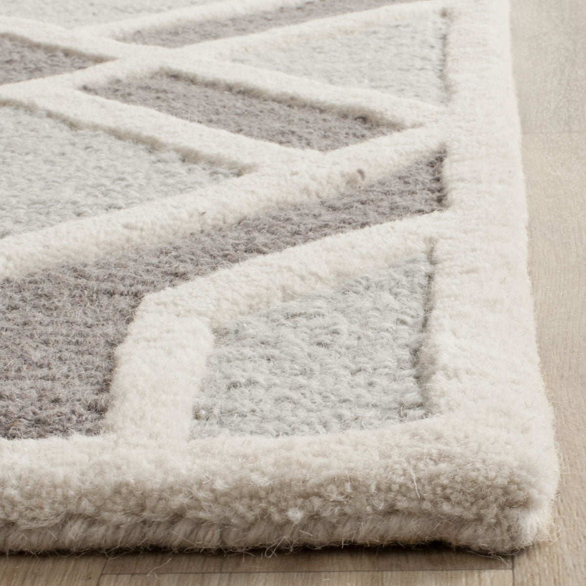 Safavieh Clearance Cambridge CAM723G Grey Rug