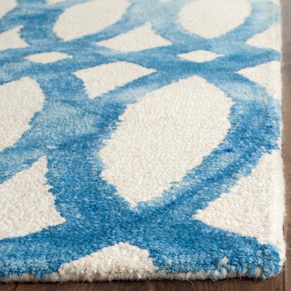 Safavieh Clearance Dip Dyes DDY675A Ivory Rug