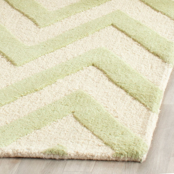 Safavieh Clearance Cambridge CAM139B Light Green Rug