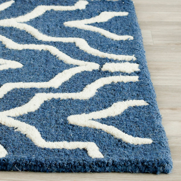 Safavieh Clearance Cambridge CAM141G Navy Blue Rug
